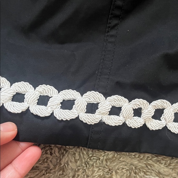 Laundry by Design Black Trench Coat with White Accents Elegant Size Medium - Picture 7 of 9